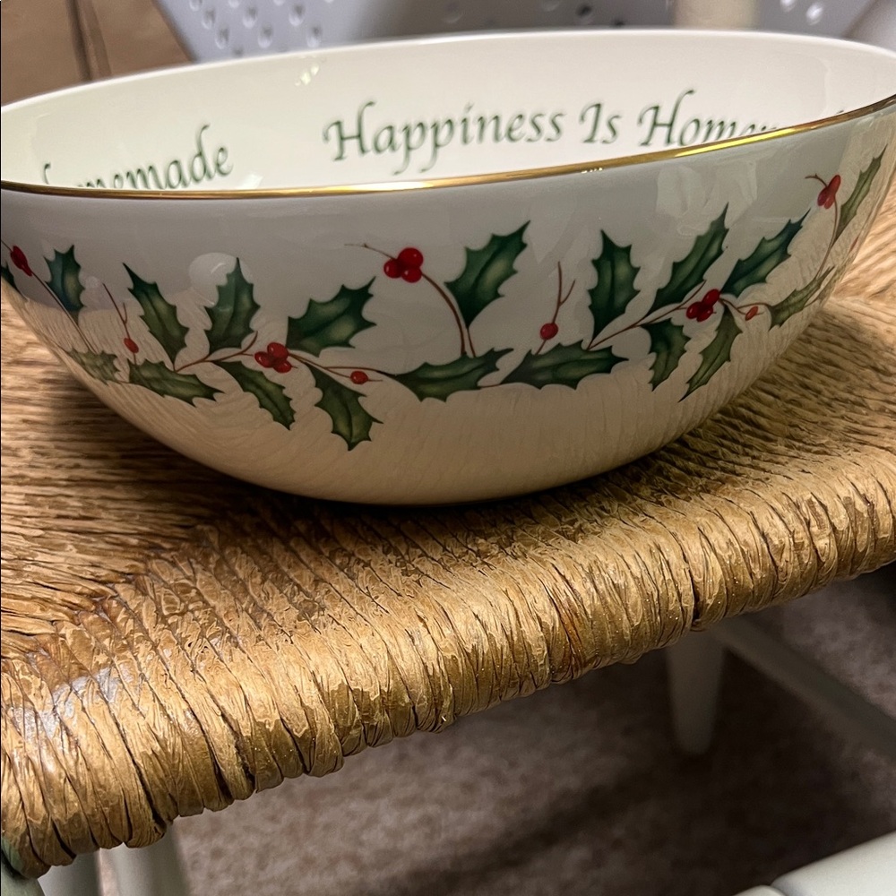 Lenox Holiday Holly Bowl with Gold Accent